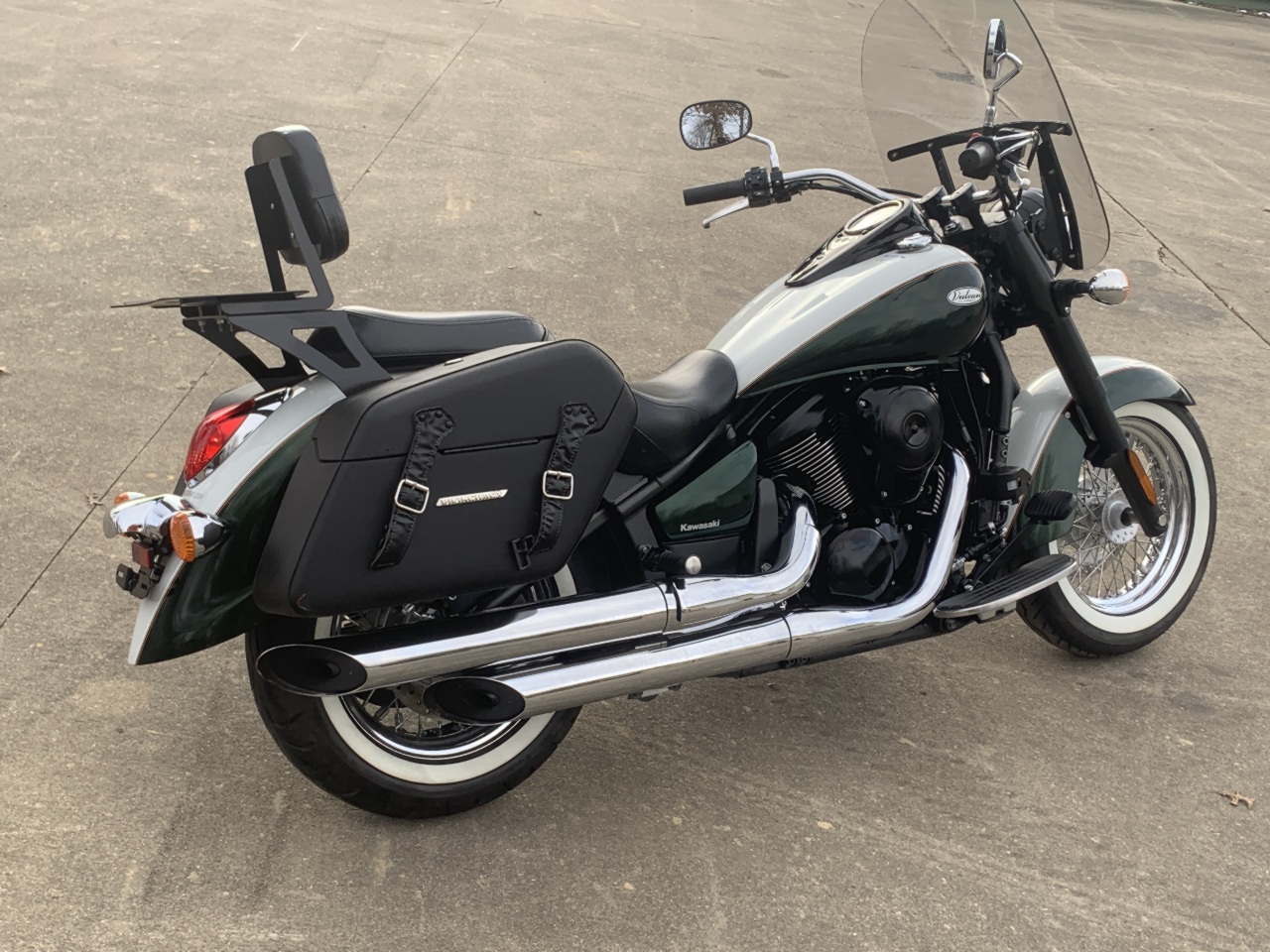 2022 Kawasaki Vulcan 900 Classic